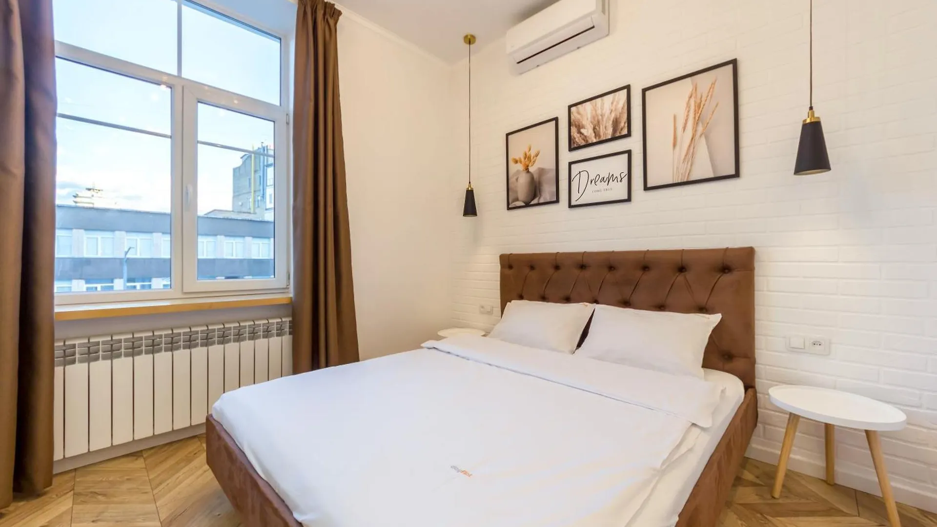 Arena Apartments Baseina Area Kiev