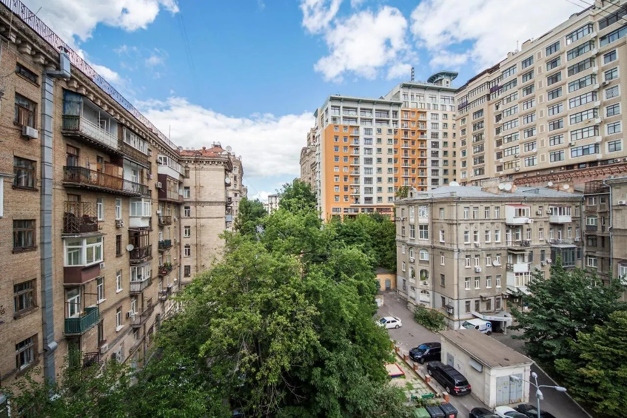 Arena Apartments Baseina Area Kyiv