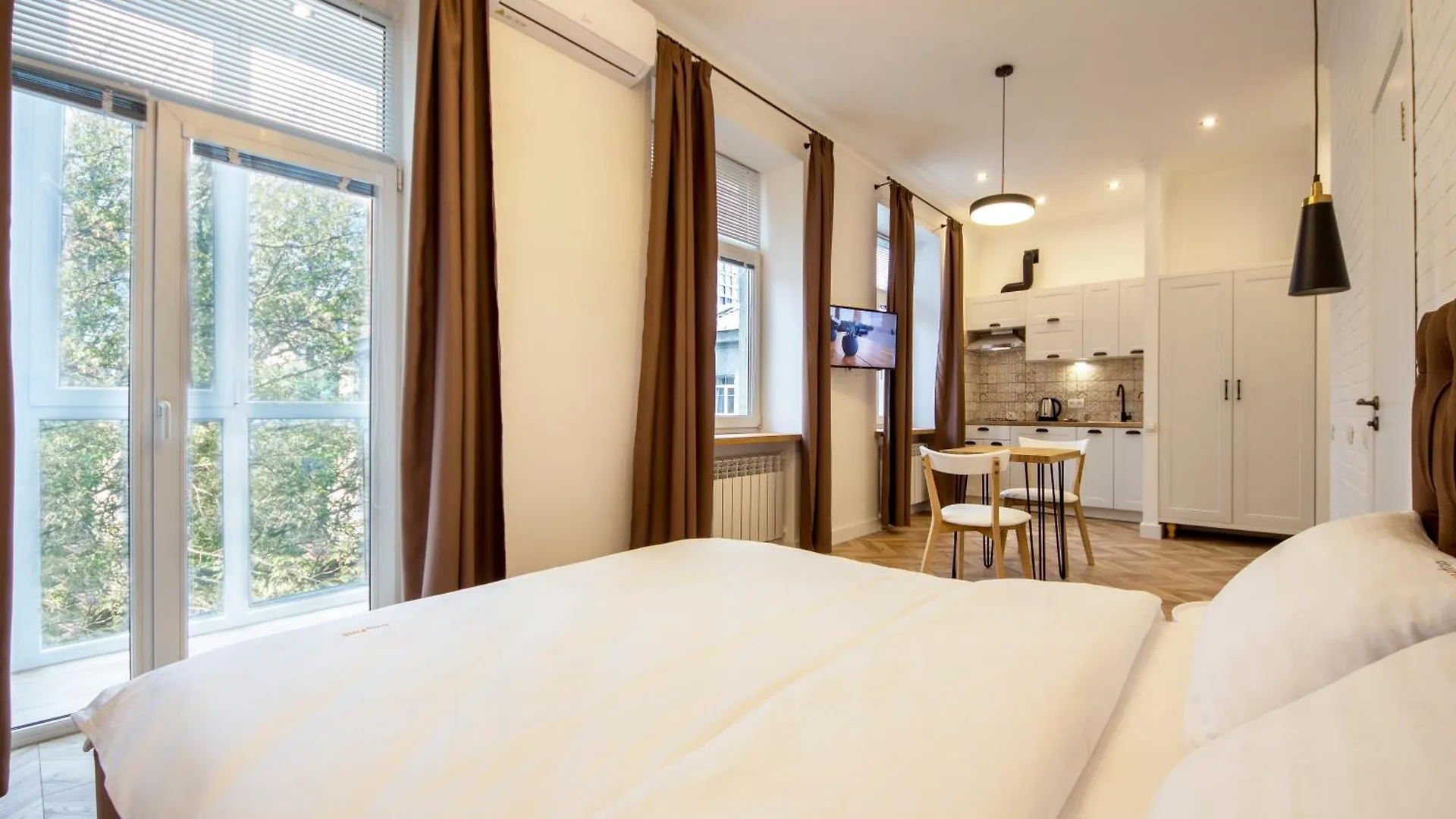 Arena Apartments Baseina Area Kyiv
