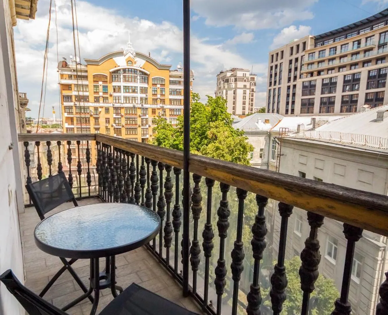 Arena Apartments Baseina Area Kyiv